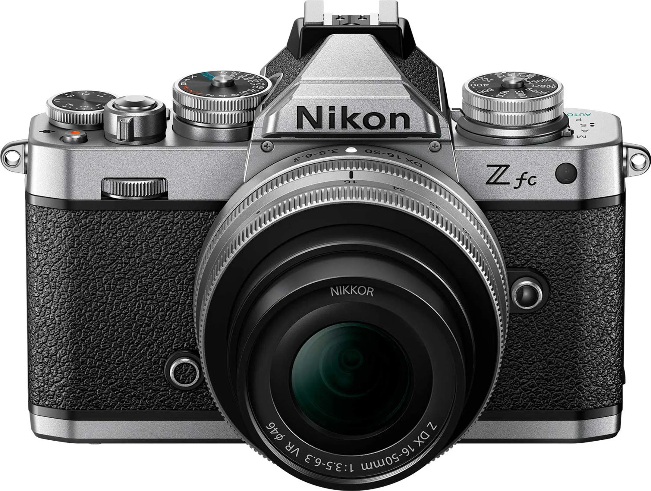 Nikon Z fc + NIKKOR Z DX 16-50 mm f/3.5-6.3 VR Zilver