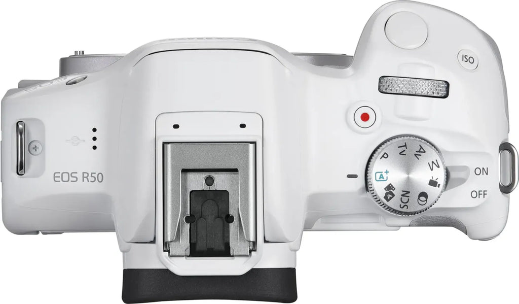 Canon EOS R50-systeemcamera - Wit + RF-S 18-45 mm f/4.5-6.3 IS STM-lens
