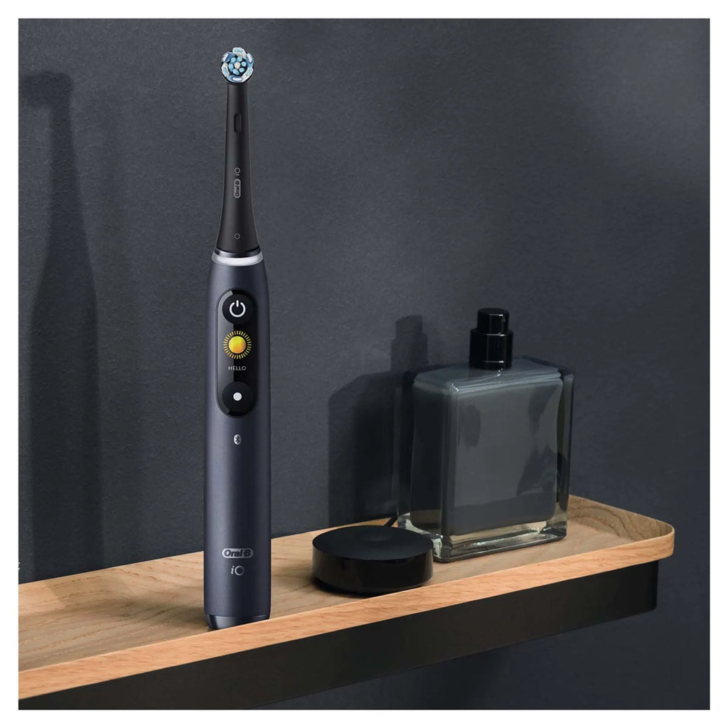 Oral-B Elektrische tandenborstel IO8S BLACK ONYX (+1 REFILL)