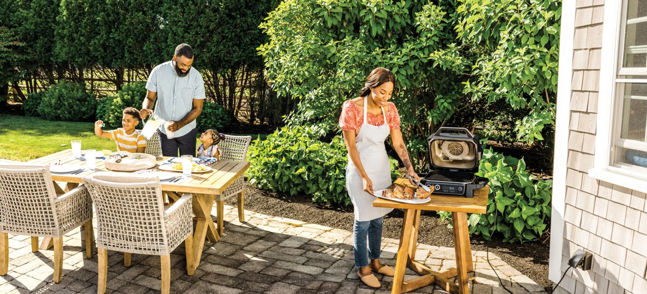 Ninja Elektrische barbecue Woodfire OG701EU