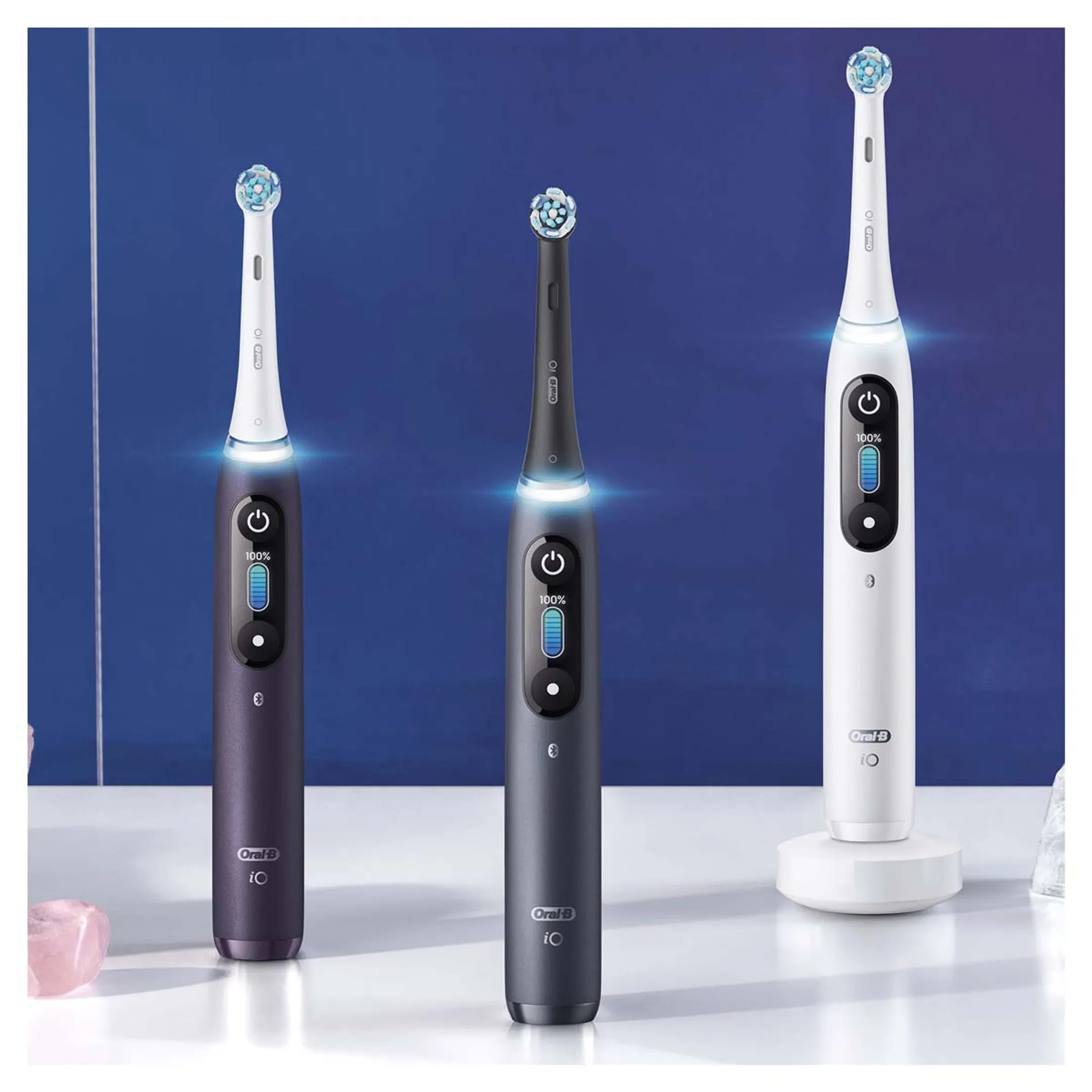 Oral-B Elektrische tandenborstel IO8S BLACK ONYX (+1 REFILL)